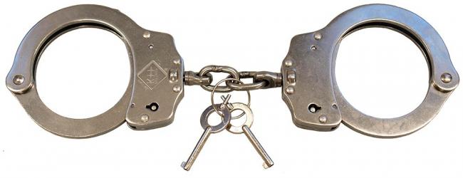 Handschelle mit Kette